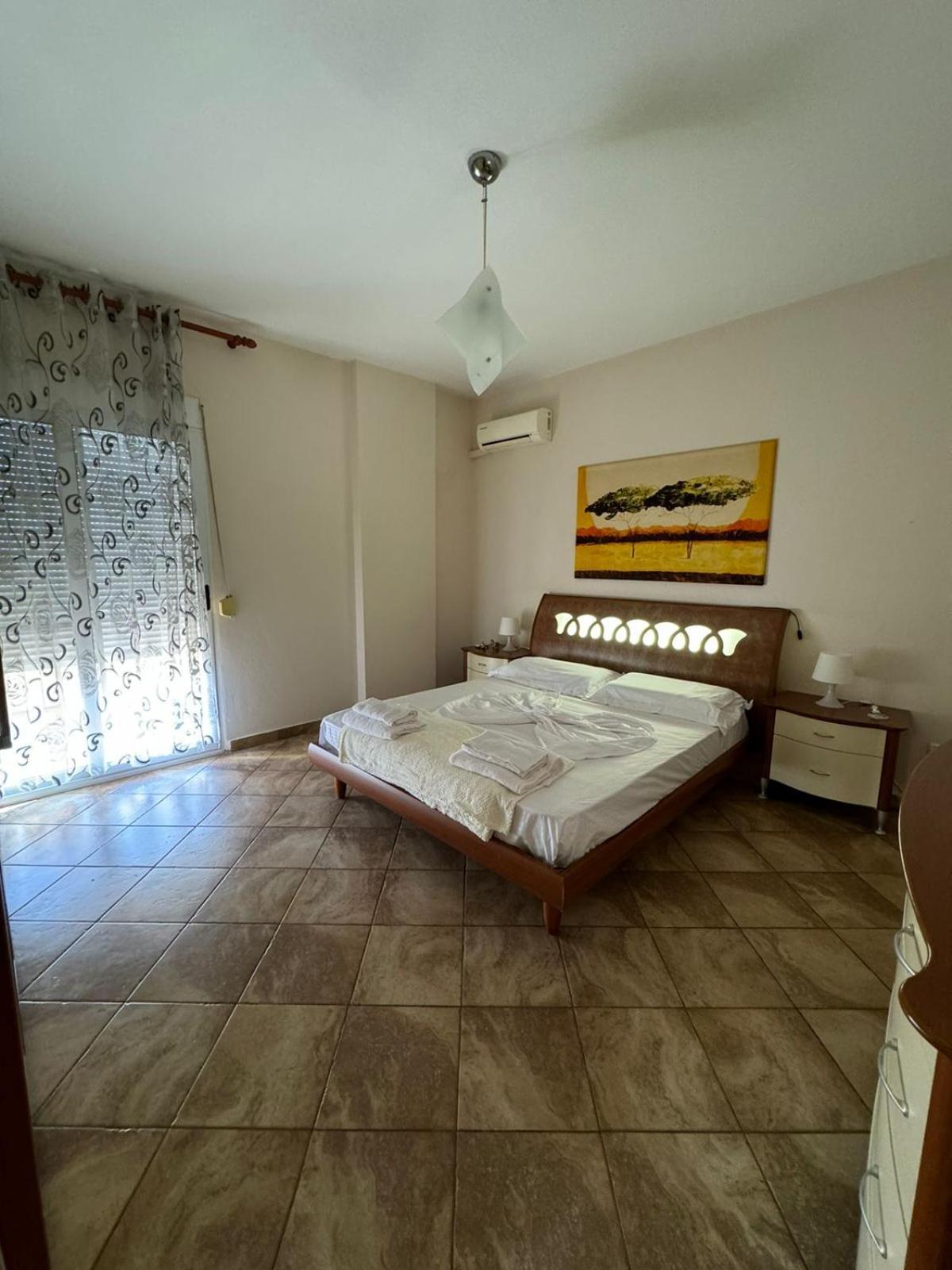 Sol Central Apartament Durrës Buitenkant foto